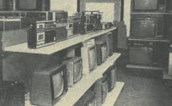 Seit den 1960er Jahren sind wir aktiv im Bereich Elektrotechnik, Ladenverkauf und Kabeltiefbau. Hier können Sie auf geballte Kompetenz und einen Jahrzehnte langen Erfahrungsschatz zurückgreifen.
Hier auch beim Thema Fernseher.